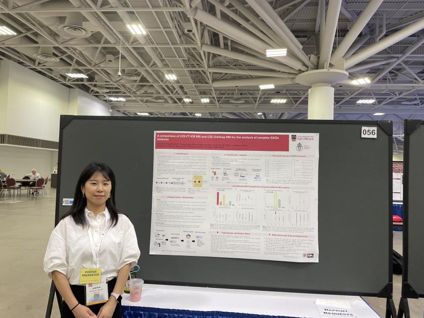 Graduate student Jandi Kim presented a poster in the Carbohydrates session titled "A comparison of CZE-FT-ICR MS and CZE-Orbitrap MS for the analysis of complex GAGs mixtures"